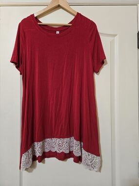Zenana Signature Women's Red Short-Sleeve Tunic with White Lace Trim Flowy